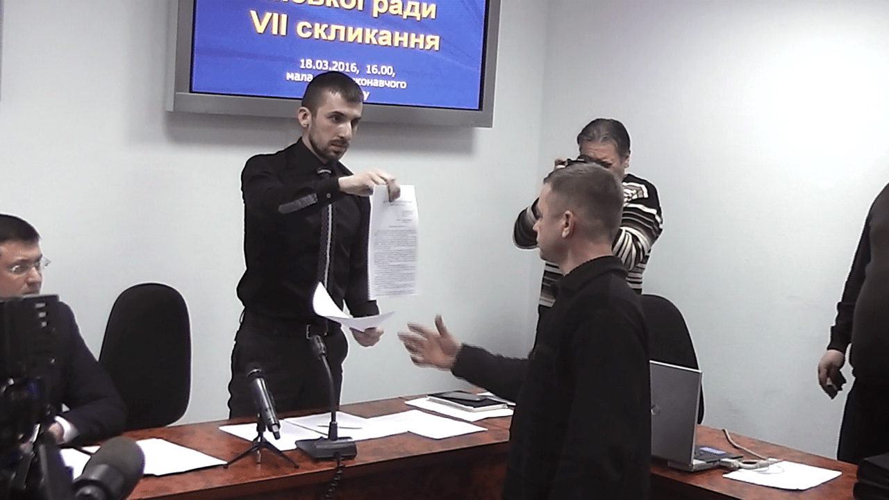 Бійка на 12-тій сесії Броварської міської ради. 18 березня 2016 року cover image